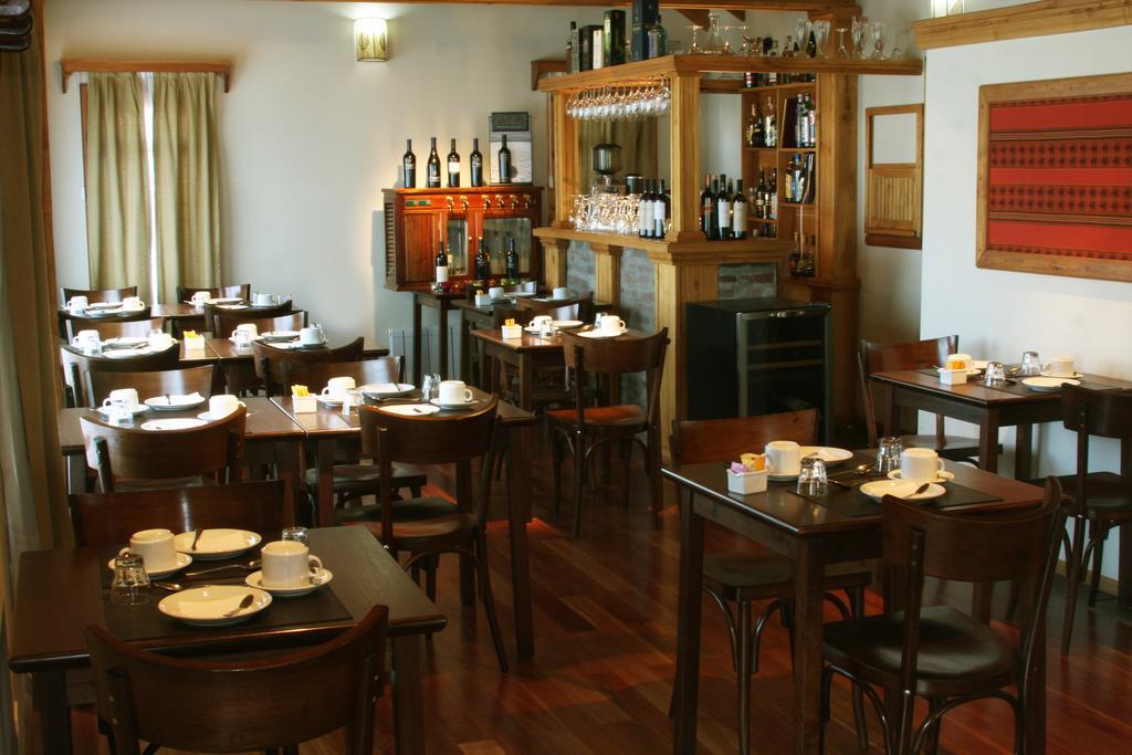 Hosteria Senderos El Chaltén Exterior foto